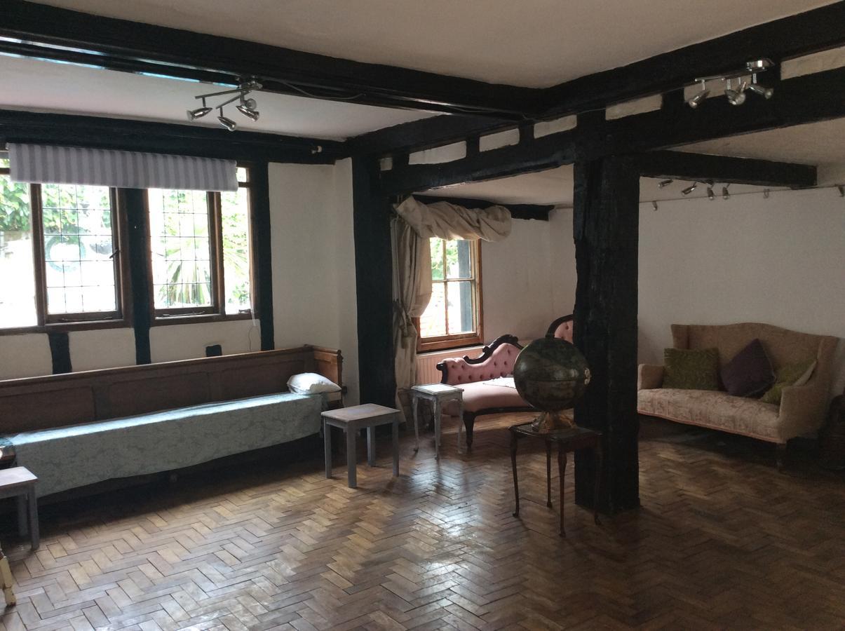 Swanhouse Bed & Breakfast Харуич Екстериор снимка